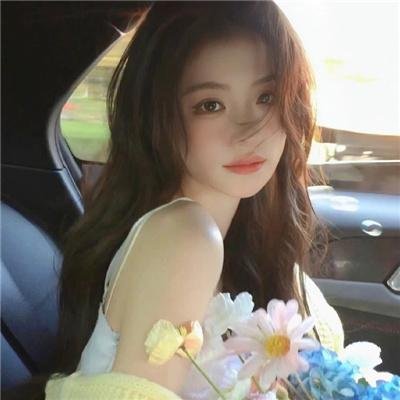 绿茵春色